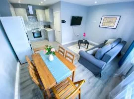 Modern 1-Bedroom Flat, 5 Guest, London - F2