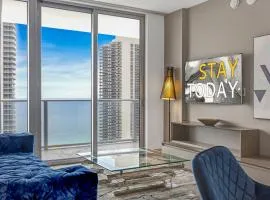 HYDE HOUSE - Luxury Waterfront 2BR 2BA Apartment Suite with direct ocean view, roof top pool, resort amenities