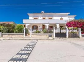 Villa Bea by BarbarHouse
