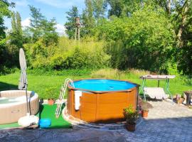 Gy&ouml;ngyike Apartmanh&aacute;z Vonyarcvashegy