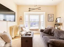 HISTORIC COMFY CONDO- Heart of Ellicottville, Self Checkin