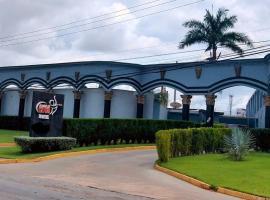 Eros Motel、クイアバのホテル