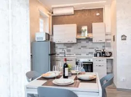 Appartamento Rayan Alba Wi Fi e AC Parcheggio