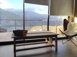 Caba&ntilde;as de Monta&ntilde;a Armon&iacute;as Lodge, ski resort in Los Molles