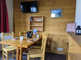 Résidence Souche - La Souche 10 - Agréable 2 pièces, terrasse skis aux pieds MAE-5114, Hotel in Valmorel