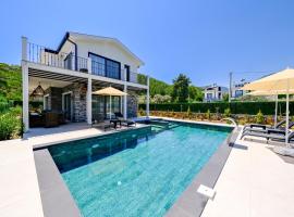 Perfumed Garden Luxury Villa Yesiluzumlu-Fethiye by Sunworld Villas, viešbutis Fetijoje