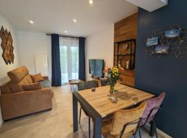 L&agrave;-haut au Lacblanc, 3 pi&egrave;ces, 2 chambres, balcon, cave, &xi;&epsilon;&nu;&omicron;&delta;&omicron;&chi;&epsilon;ί&omicron; &mu;&epsilon; &pi;ά&rho;&kappa;&iota;&nu;&gamma;&kappa; &sigma;&epsilon; Orbey