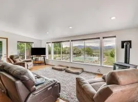 Serene Home with On-Site Pond and Decks in Chiloquin!