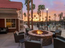 Residence Inn by Marriott Phoenix Chandler Fashion Center, khách sạn ở Chandler