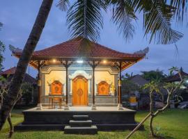 Dhiari Guest House: Ubud, Tegenungan Şelalesi yakınında bir otel