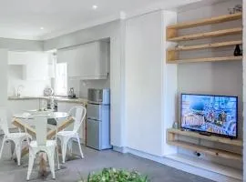 Sandton Cozy Apartment