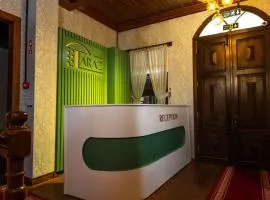 Araz White House