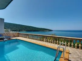 Villa Blue Bay