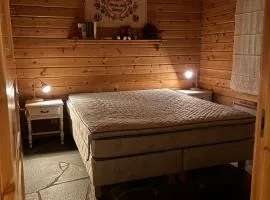 Kodikas ja rauhallinen mökki