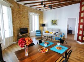 Apartamentos Almada - calle Alfonso - Plaza SAS, hotel i Zaragoza