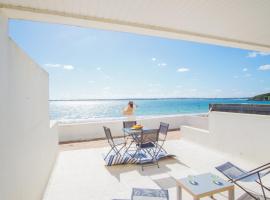 -TE MOANA- Beau T2 Bis surplombant la mer avec parking, hotel in Concarneau