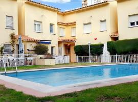 4 bedrooms house with shared pool and wifi at Platja d'Aro, hotel u gradu 'Platja d'Aro'