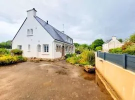 Beautiful family house in Meucon