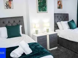 Hanley 3-Beds Sleeps 6 Parking