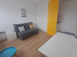 Studio Vannes, 18m2، فندق في فان