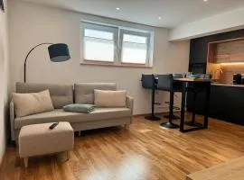 1,5-Zimmer, Top ausgestattet, 4 Pers, Souterrain, Self Check-in, Parkplatz, Netflix & Amazon Prime