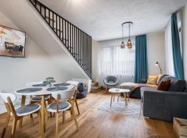 Aparment Klara - 24h Reception - Washer - Fireplace - 2 Floors - Lots of attractions in the area, hotel v destinaci Mýto pod Ďumbierom