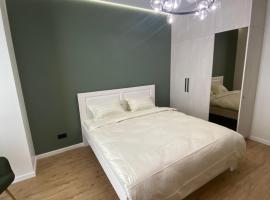 Relax apartment стильні апартаменти біля озера авторський ремонт, hotel na praia em Rivne