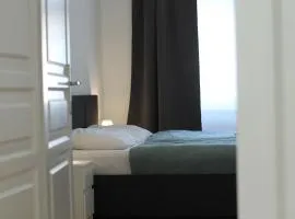 Home Sweet Home - Leopold