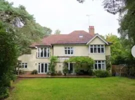 Beautiful Dorset Holiday Home in private grounds