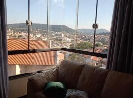 Apartamento aconchegante de montanha, hotel in São Roque