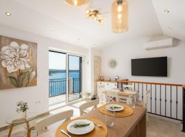 Bobel Deluxe Tiny House, hotel i Povlja