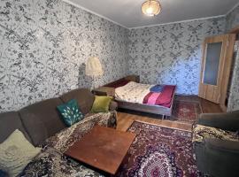 Однокомнатная квартира на Алмазном, khách sạn ở Poltava