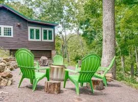 Cozy Steelville Retreat River and Trail Access!