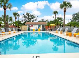 Home 1 Suites Extended Stay - Kissimmee, hotell  lennujaama Kissimmee Gateway - ISM lähedal