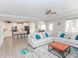 Sojourn Palm Tree Family Oasis 4 BR