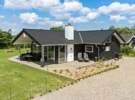 Nice Home In Sydals With Wifi