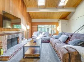 2 Mi to Beach Inviting Incline Village Escape