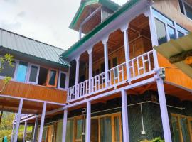 Mother's eco lodge, hotel v destinaci Jibhi
