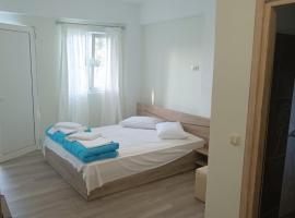 Oasis luxury apartments, hotel blizu letališča Letališče Kavala - Megas Alexandros - KVA, Monastirákion