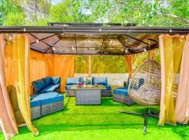 Hot Tub and Sauna Dewey Getaway with Community Perks