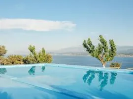 Villa Akrolithos with Private Pool