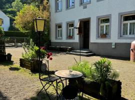 Hinkelshof, cheap hotel in Körperich