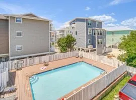 Carolina Beach Condo with Balcony Walk to the Ocean