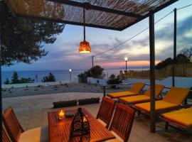 Alexandra's Sea Front Villa, hotel in Pefki Rhodes