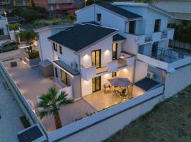 Vilè Home - Intera Villa, hotel v destinaci Favara