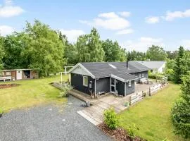 Amazing Home In Rønde With Wifi
