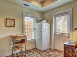 Centrally Located 5 Min to Beach Screen Porch