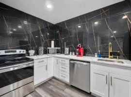 Stylish 2-BR Getaway in Heights with Pool