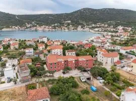 Apartments with a swimming pool Vinisce, Trogir - 22873
