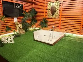 Alojamiento en Villa alemana Golden House Incluye Jacuzzi